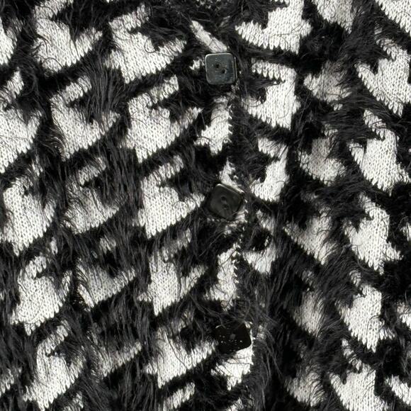 Forever 21 Women's Fuzzy Knit Houndstooth Cardigan Sweater‎ Medium - Picture 4 of 10